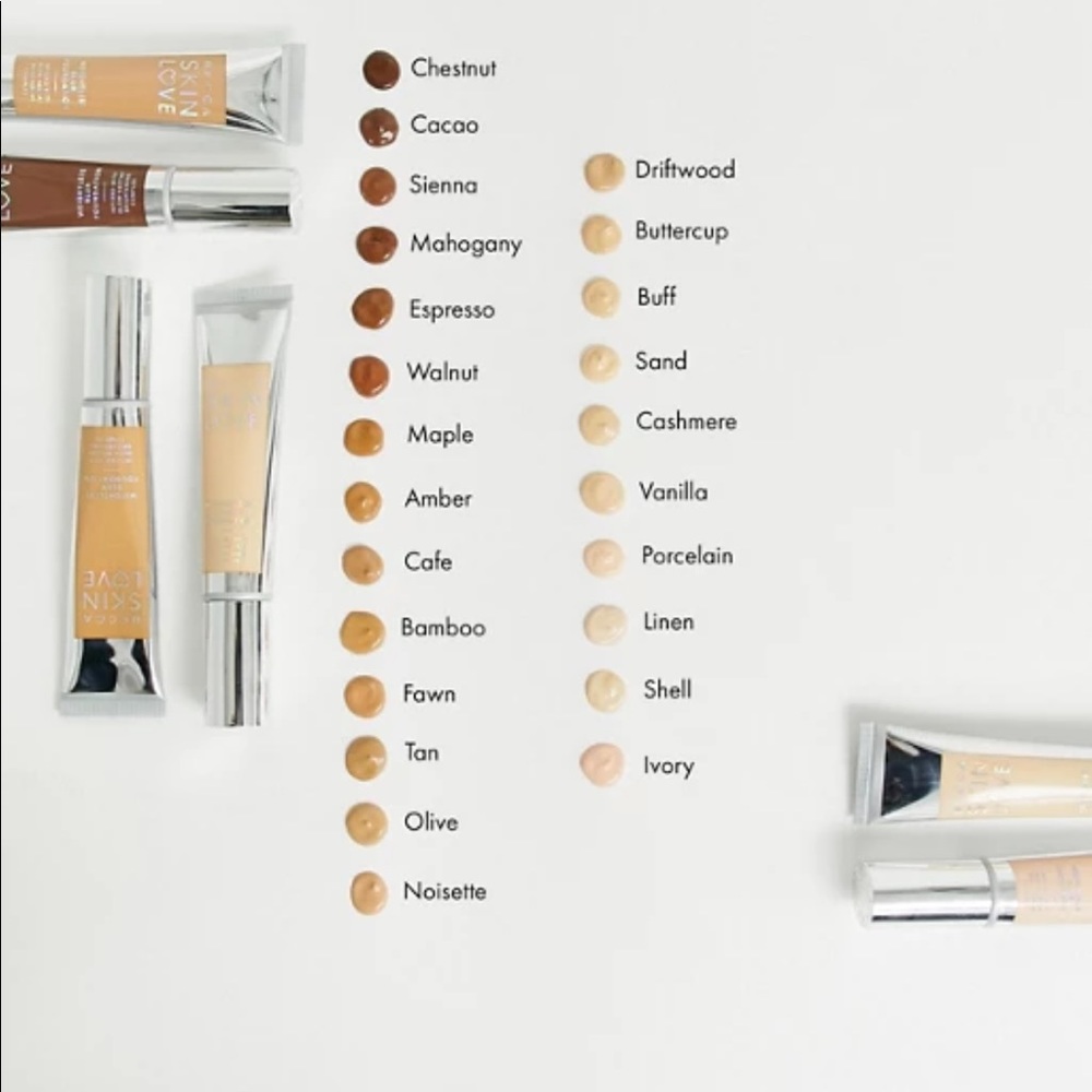 New BECCA’s Skin Love chestnut Blur Foundation - Picture 5 of 8